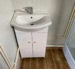 Contentor Escritório 6,00 X 2,40 Com WC, Chuveiro e Cozinha (Ref: 2390) - Image 9