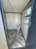 CONTENTOR SANITÁRIO 2,00 x 2,00 M COM SANITA E URINÁRIO - Image 4